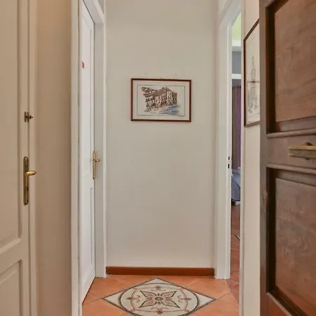 Garibaldi 4* צ'פאלו