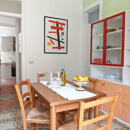 Garibaldi Πανσιόν 4*