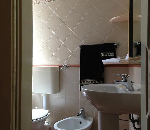 Konukevi Garibaldi Cefalù