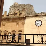 Garibaldi Pensión 4*