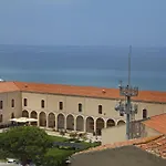 בית הארחה Garibaldi 4*
