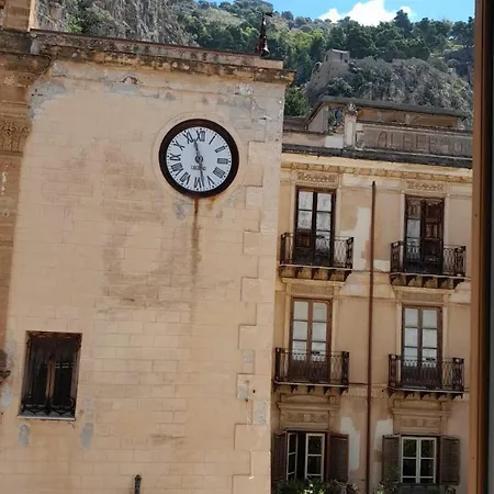 Garibaldi 3*