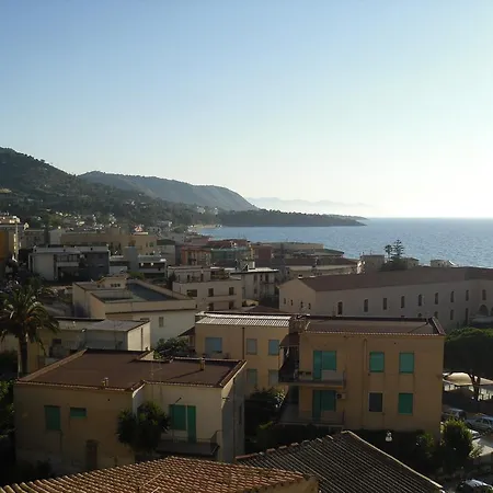 Guest house Garibaldi 4*